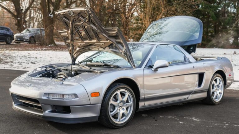 6K Miles, 6-Speed Manual, What’s Not To Love About This 2001 Acura NSX-T?