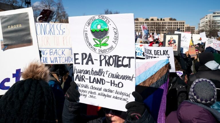 EPA sets stage for cutting climate and pollution regs