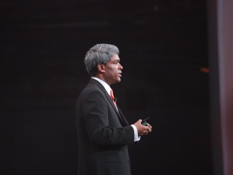 Google shook up its Cloud sales strategy unit, internal memo reveals