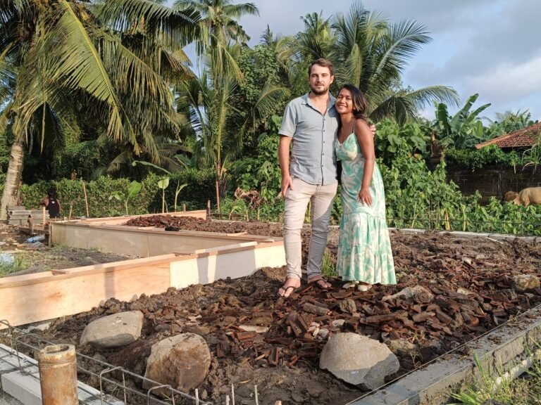 They met in Bali, fell in love, and built 2 tiny houses among the rice fields for $30,000