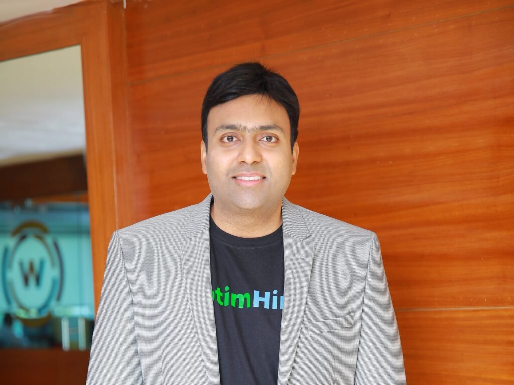 This startup is replacing job recruiters with AI agents. Here's the pitch deck it used to raise $5 million.