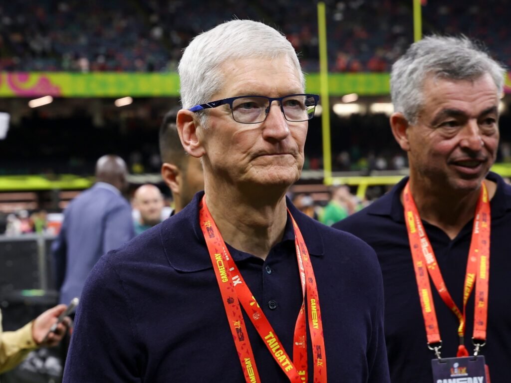 Apple's AI delays have some of its most influential fans fuming