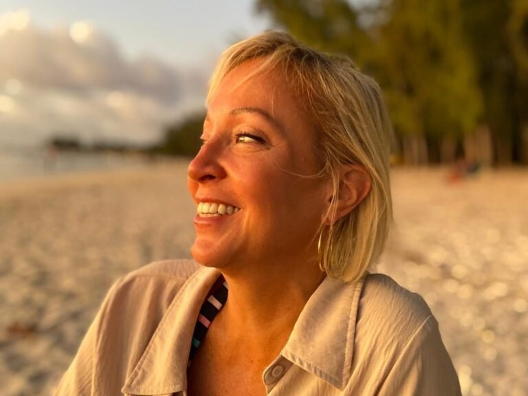 My doctor said my 80-hour-a-week job had been slowly killing me. Retiring early gave me my life back.