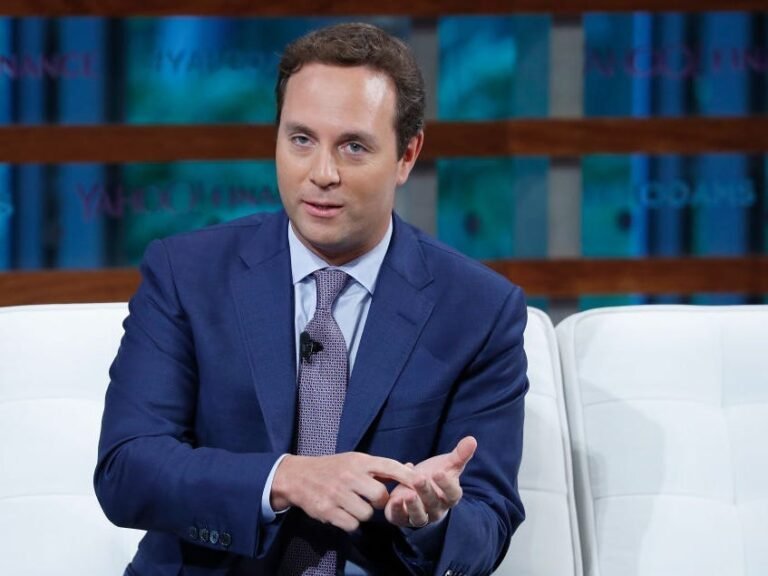 Tinder and Hinge feel too much like 'a numbers game,' and that's a big problem, says Match's new CEO
