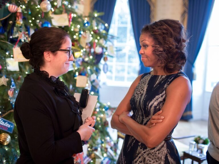 I left my job at the White House and landed a role in the private sector. Here's my advice for federal workers making the switch.