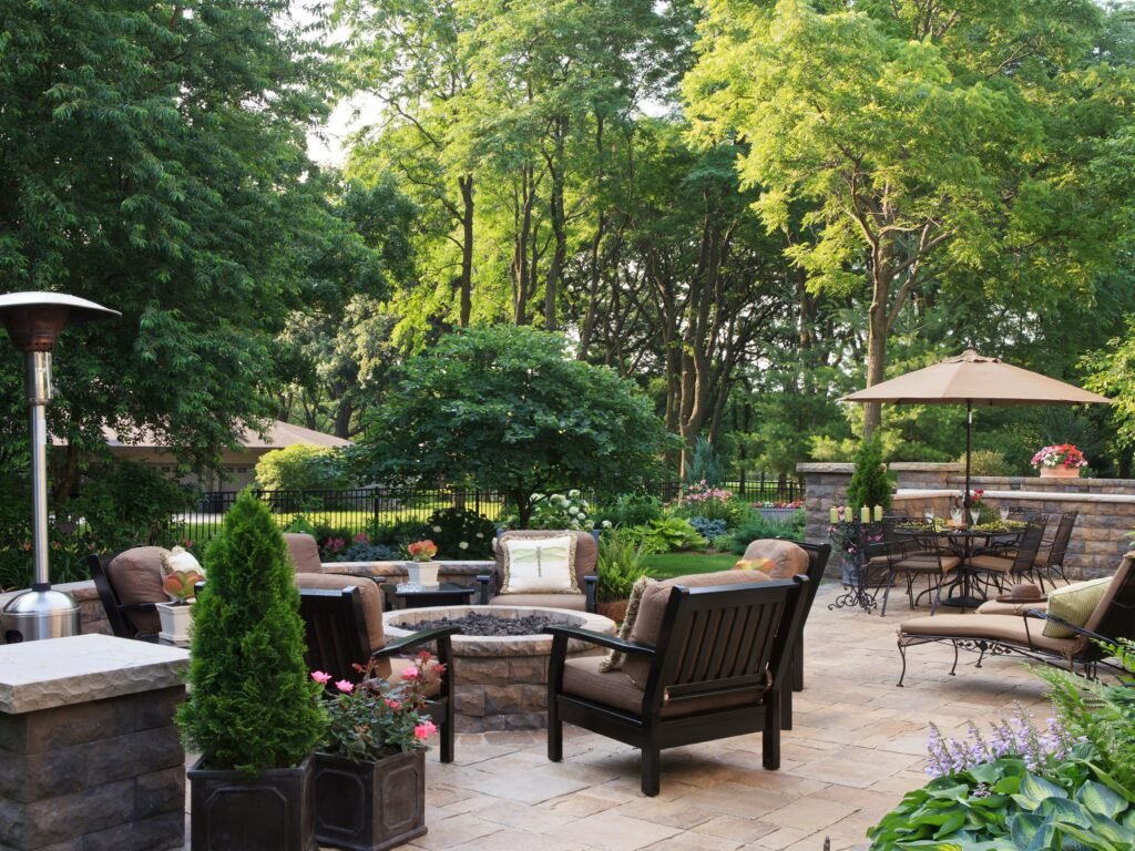 10 things to get rid of in your outdoor space, according to designers and gardeners