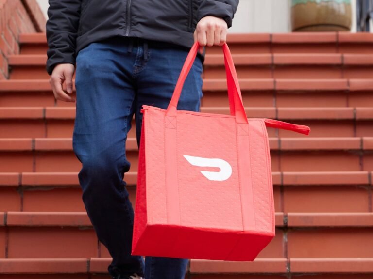 You can now pay for that DoorDash order on Klarna. Hmmm.