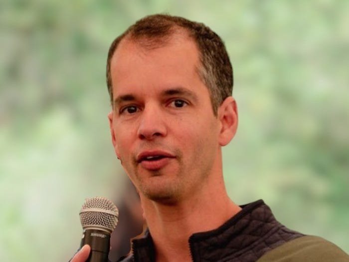 Ex-Meta VP is raising back-to-back mega funding rounds from the same investors who made a fortune when Google bought Wiz