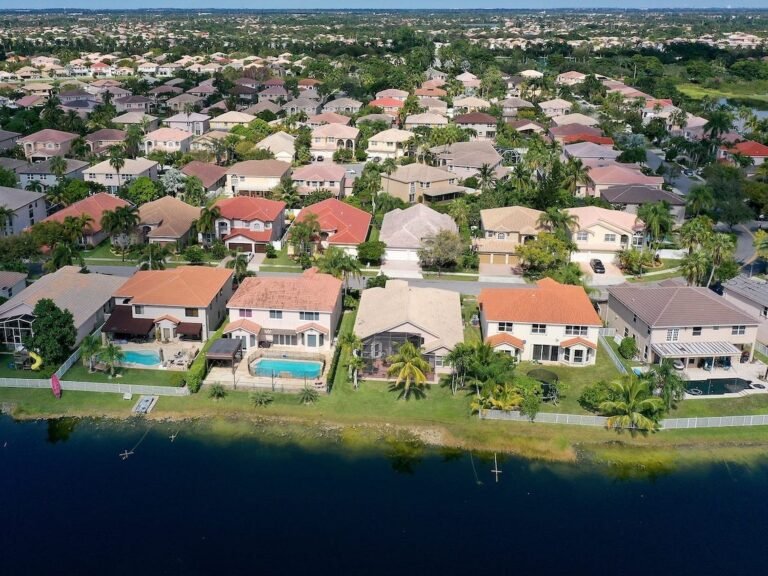 Florida may abolish property taxes. Here's what they are in every state.