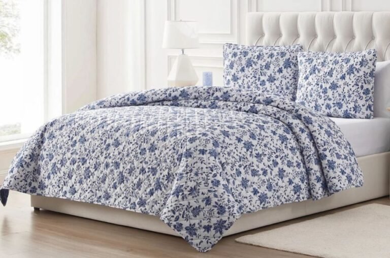 Up to 70% Off Macy’s Comforter Sets | 3-Piece Sets from $17.50