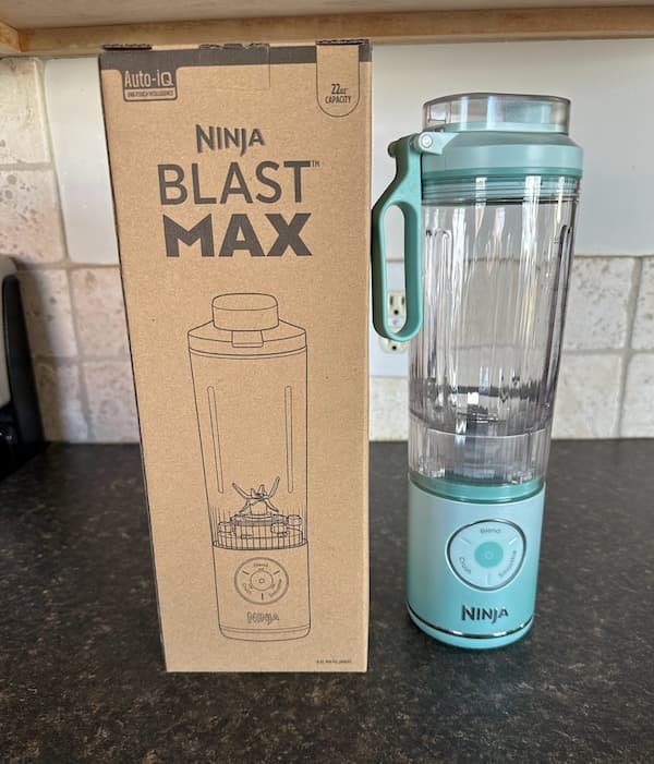 *HOT* Ninja Blast Max 22-oz Cordless Portable Blender only $53.98 shipped ($96 Value!)