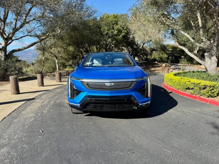 2025 Cadillac Optiq Review: Luxurious & Well-Priced
