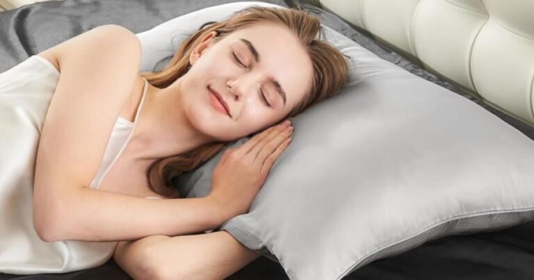 Silk Pillowcase Only $4.89 on Amazon | Keeps You Cool + Reduces Tangles