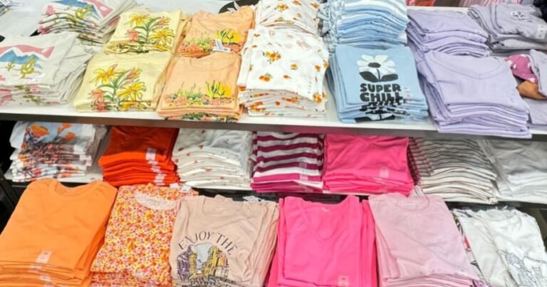 Up to 70% Off Old Navy Tees | $5 Kids & Women’s Styles & $6 for Men