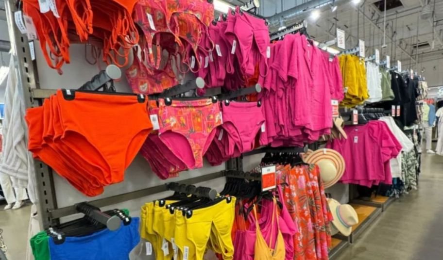 Up to 80% Off Old Navy Swimsuits | Styles from $3.49!