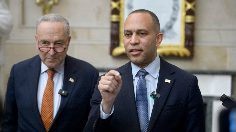 Jeffries: Schumer and I agree on 'overwhelming majority of issues'
