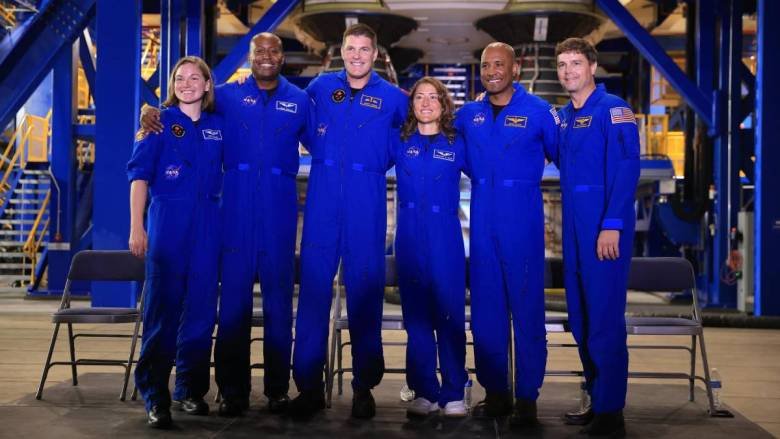 NASA Abandons Pledge to Put Women, Astronauts of Color on the Moon