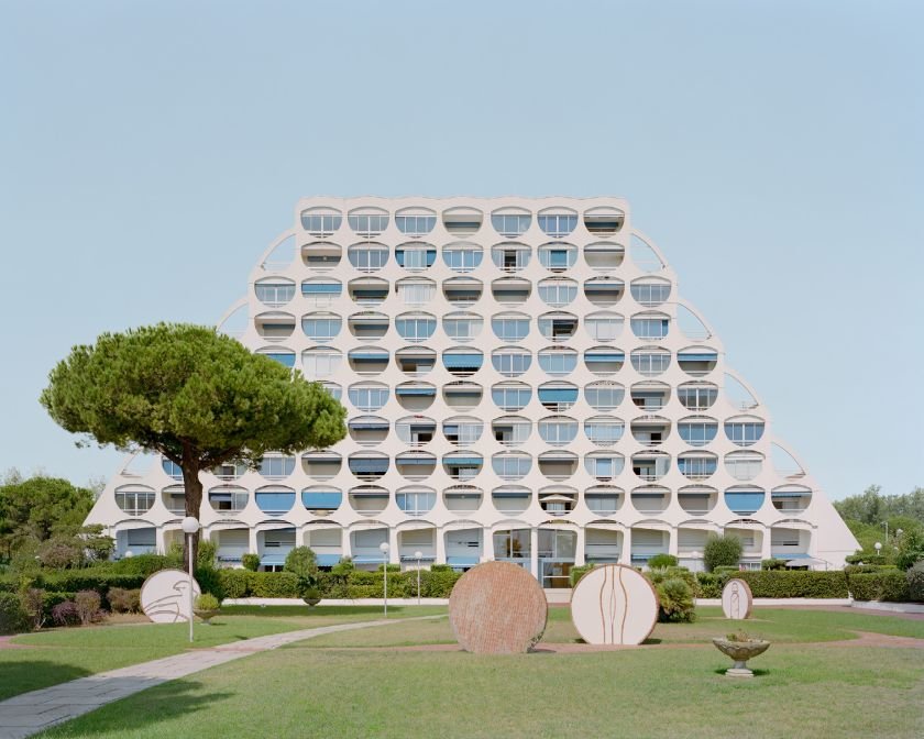 La Cité Oasis: an enchanting photographic journey through France's most innovative city