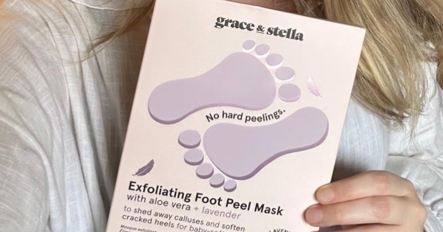 Grace & Stella Foot Peeling Masks 4-Pack Just $7.96 on Amazon (Only $1.99 Per Pair)