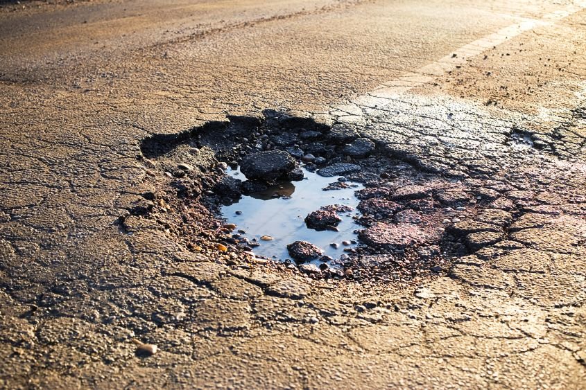 Councils must fix “pothole plague” or risk losing funding
