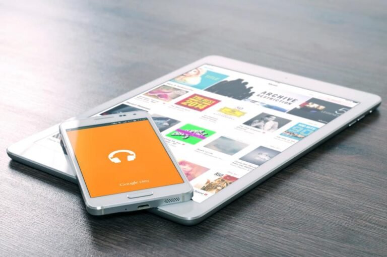 6 Apps for Communication and Project Tracking for Remote Teams