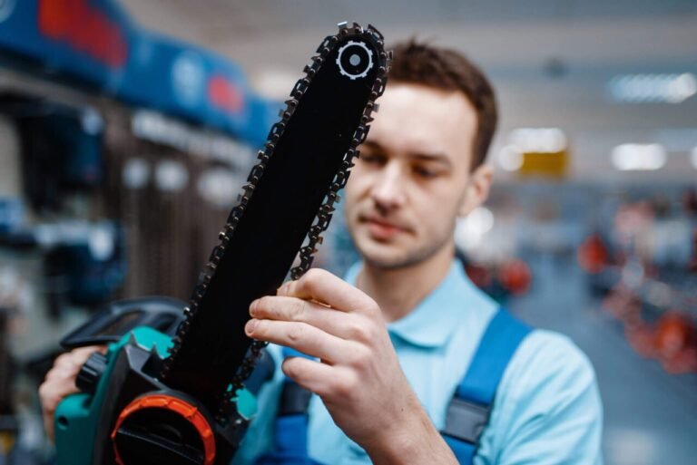 How to Select the Perfect Chainsaw for Your Tree Cutting Needs