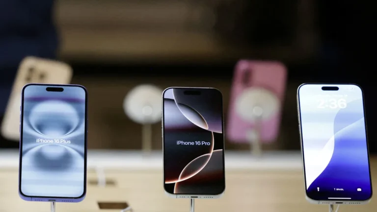 $2,300 for an iPhone? Trump’s tariffs could make that a reality