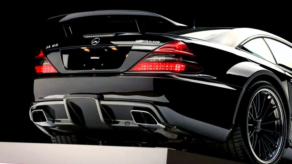 Rare V12 AMG Special Looks Brand New But It’s Almost Old Enough To Vote