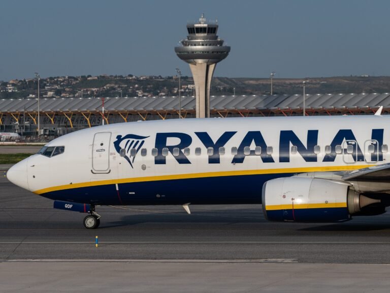 2 of the world's biggest airlines say they'll reject new planes if Trump's tariffs push up prices