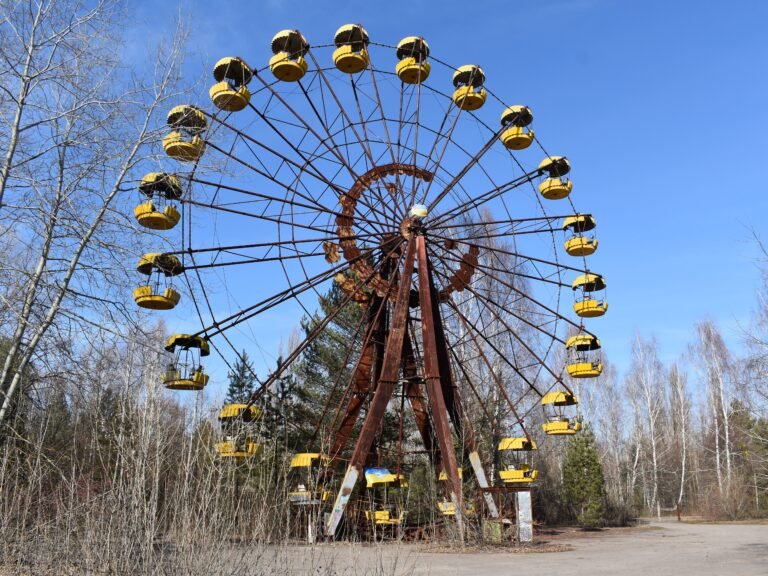 Eerie photos capture BI's journey into the ghost town near Chernobyl. 50,000 people lived here before nuclear disaster struck.