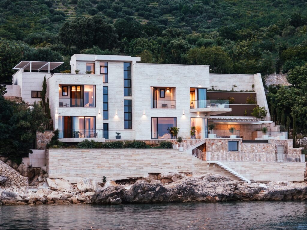 This travel agency wanted to meet families' demand for luxury trips. Its private villa business could be the answer.