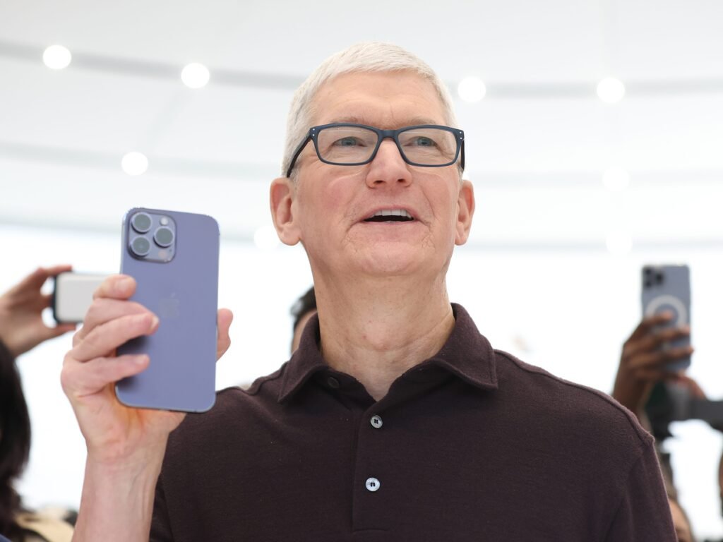 Apple just won a bid to stop its UK privacy case from being held completely in secret