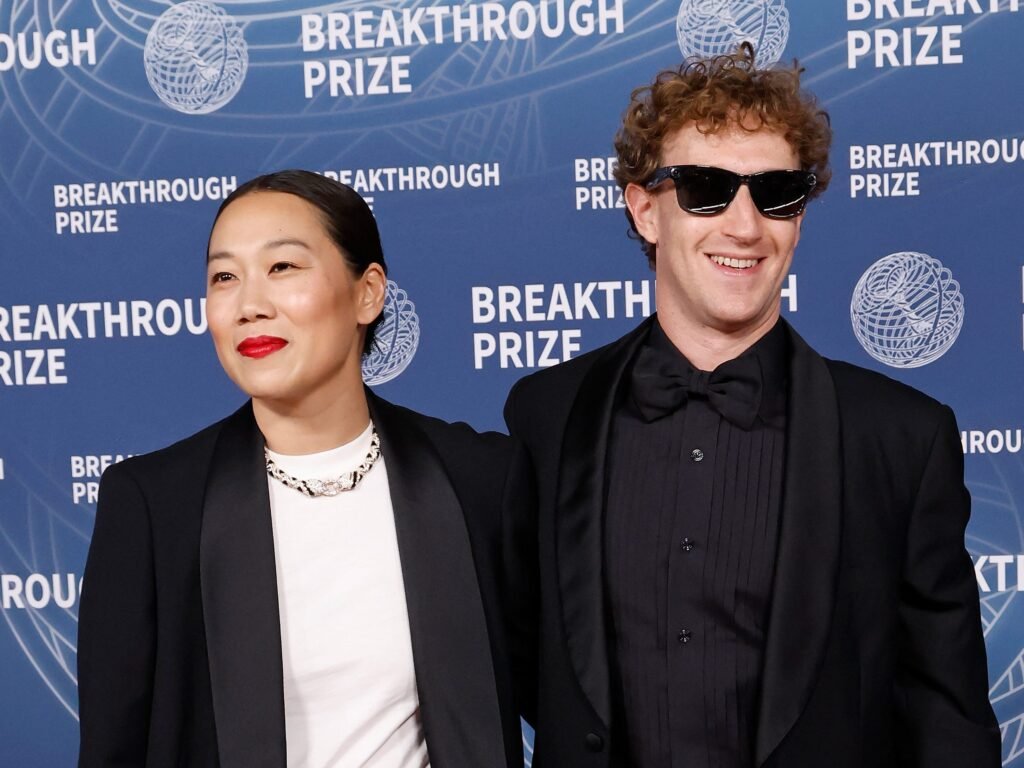 Photos show how Mark Zuckerberg and Priscilla Chan made their couple style cool