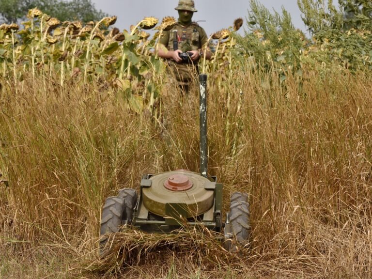 Ukraine is testing new unjammable ground robots Russia can't stop with its unrelenting electronic warfare