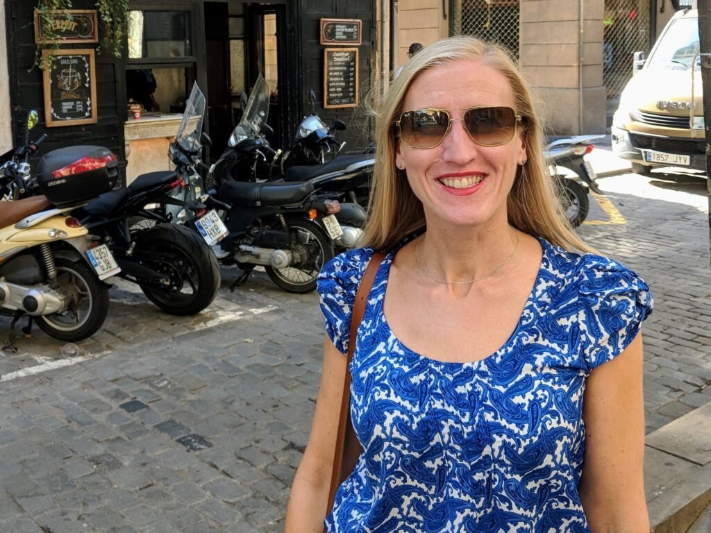 I left a stressful job in my 30s and moved abroad for a year. When I returned to the corporate world, I built a better, more flexible career.