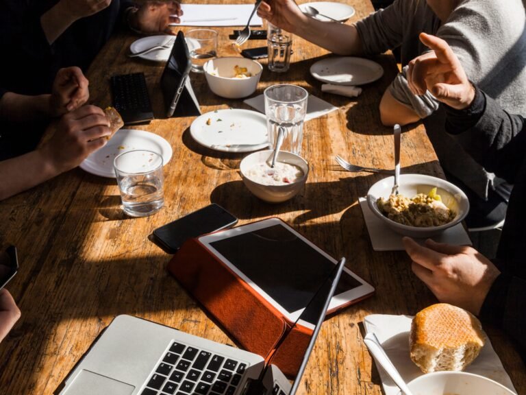 Advertising giant WPP is offering free-lunch Fridays to help fill the office as its RTO policy upsets some staff