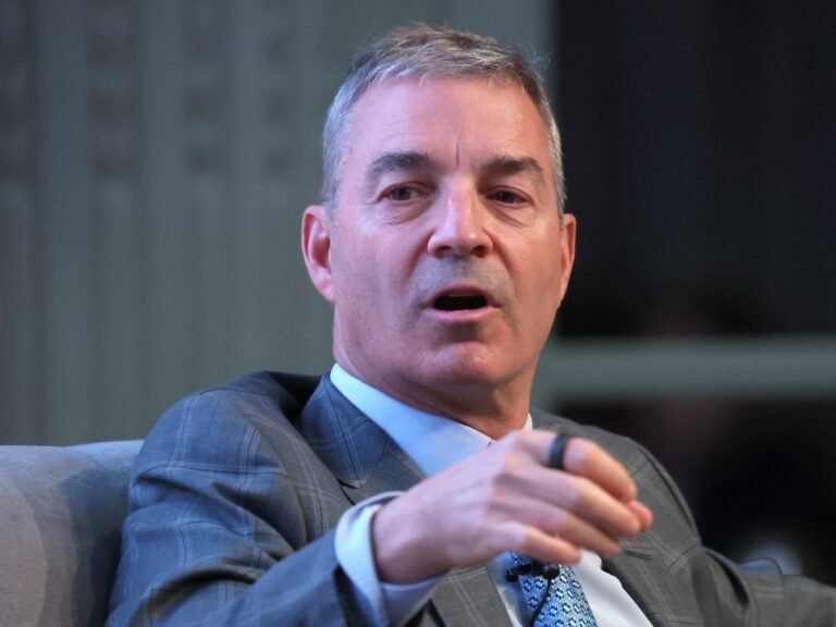 Billionaire investor Dan Loeb thinks Trump needs to make some trade deals and get 'some points on the board'