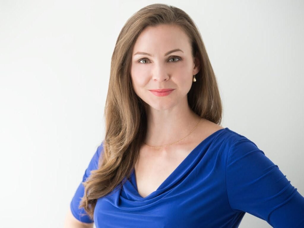 How your boss should communicate with you in the Slack era, according to an HR expert