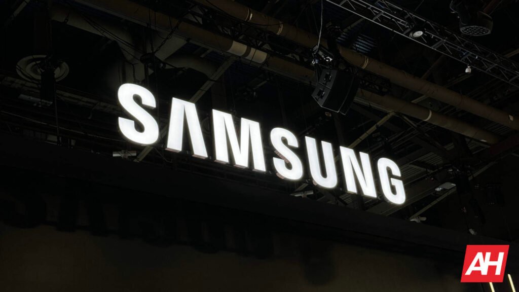 Samsung's futuristic quad-foldable phone spotted in patent