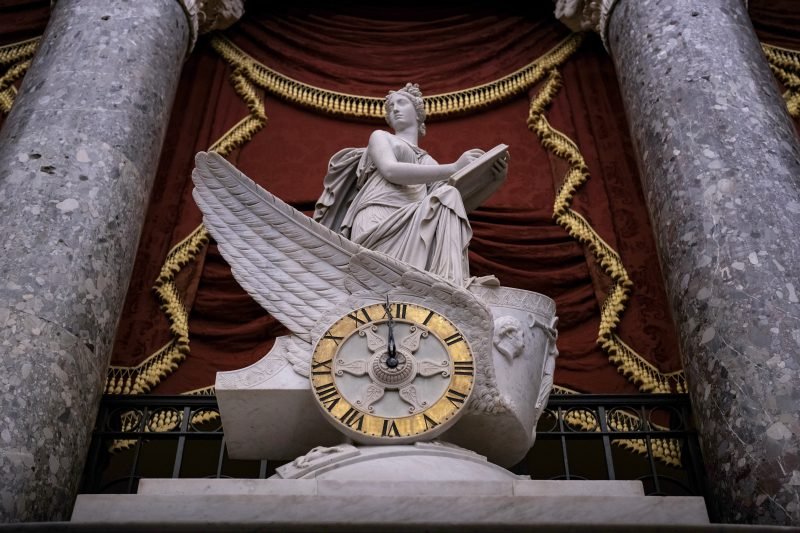 Senate hearing on daylight saving time set: Could the US 'lock the clocks?'