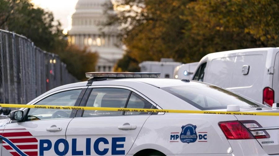 Booker staffer arrested with pistol at Capitol before marathon speech, police say