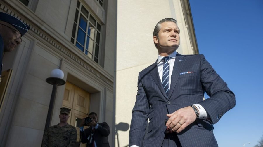 Pentagon names new senior staff amid building turmoil