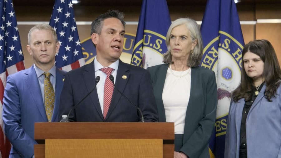 Democratic leader predicts GOP holdouts will cave and support Senate budget bill