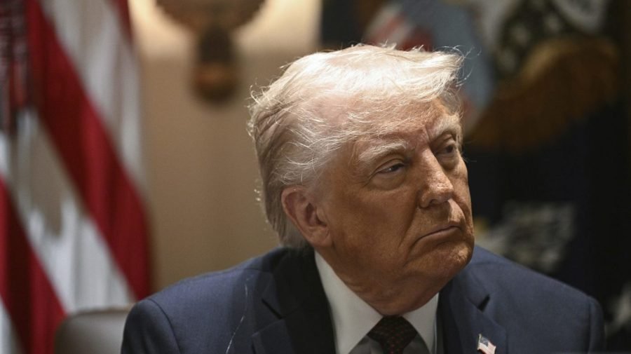 Watch: Trump holds Cabinet meeting amid worries of global trade war