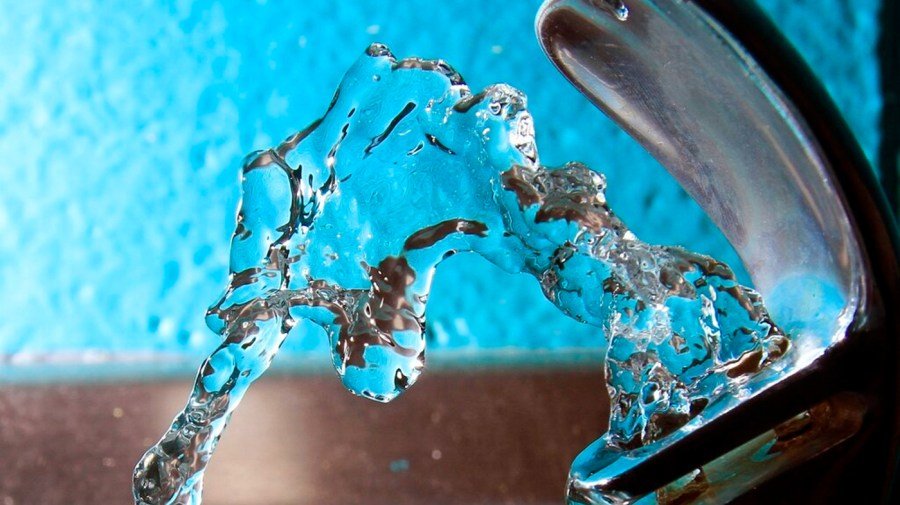 Moves against fluoride in drinking water alarm health experts