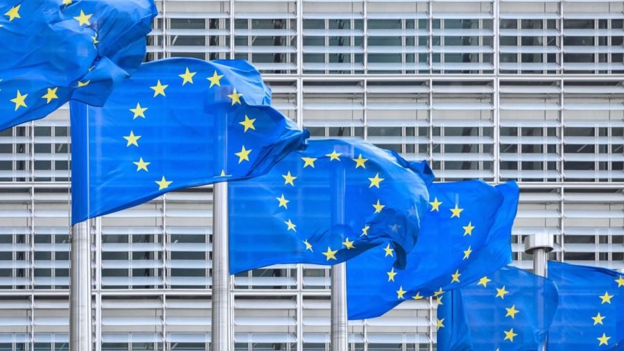 Two Senate Republicans urge Trump to take EU tariff deal