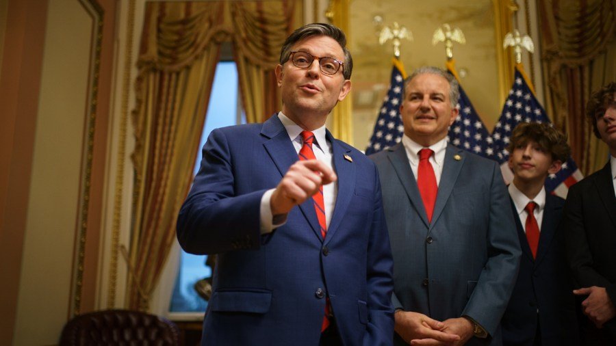 Fine, Patronis sworn in after special Florida election, boosting thin GOP House majority