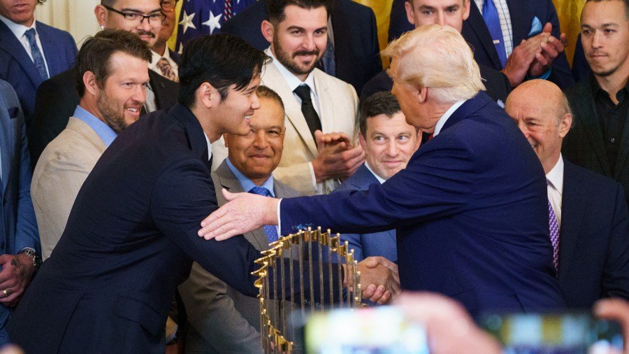 Trump swipes at California's Dems while celebrating Dodgers