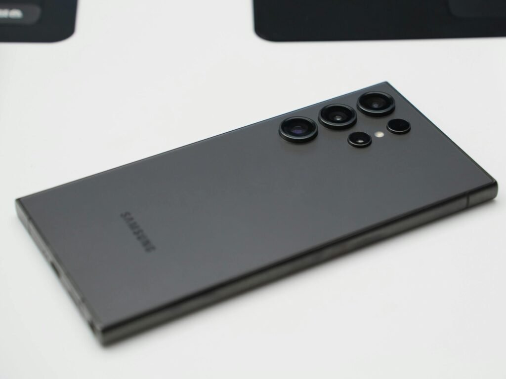 How Advancements in Mobile Technology are Shaping the Future of Online Entertainment