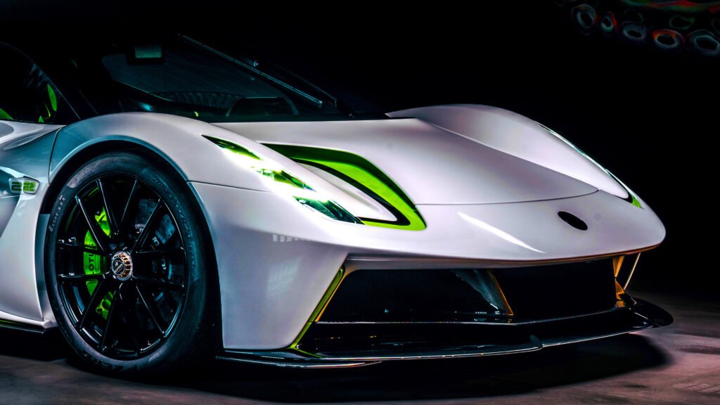 The EU Wants To Ban Carbon Fiber In Cars And Automakers Are Nervous